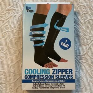 Total Vision Cooling Zipper Compression Sleeves
